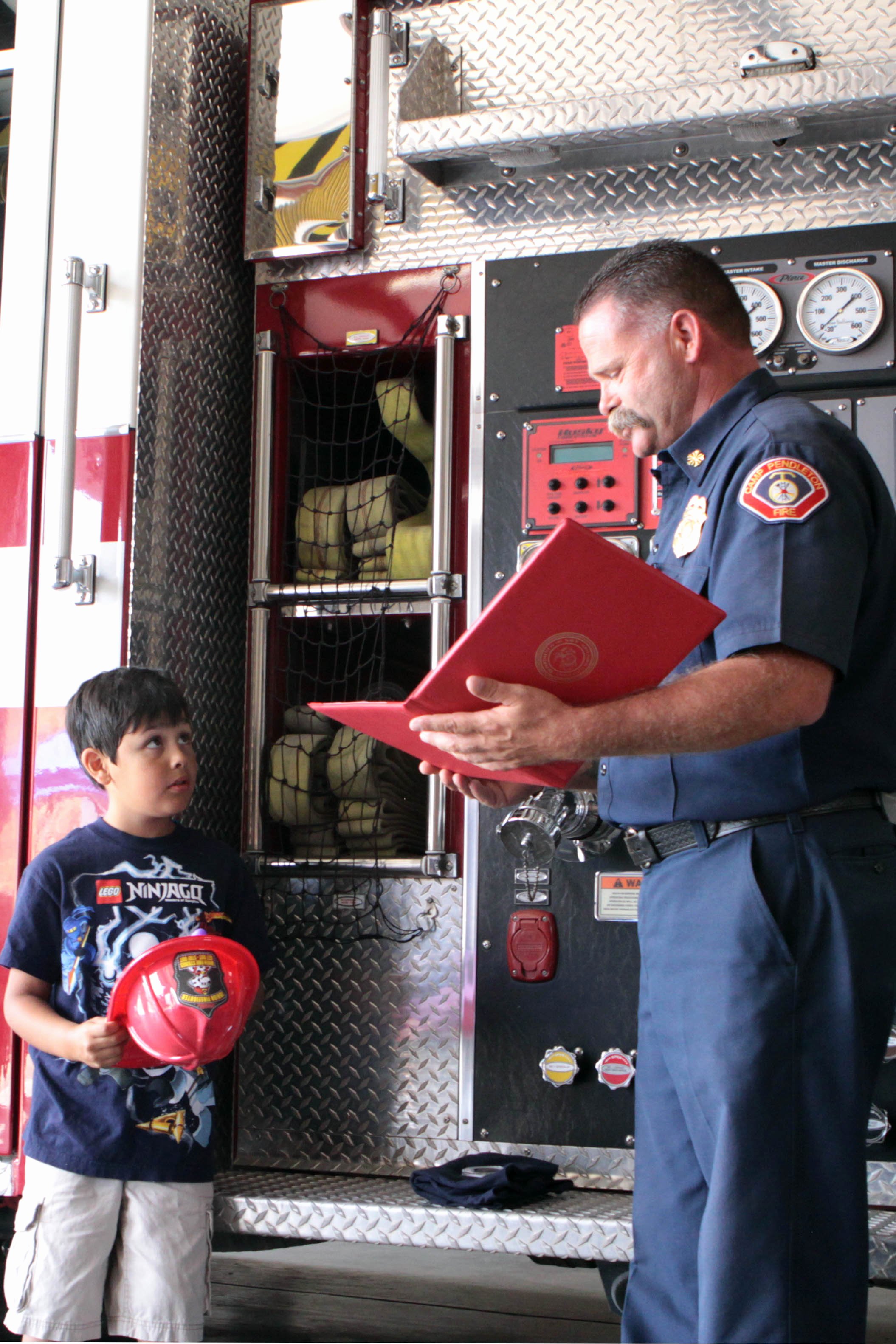 Honorary Firefighter Certificate Lovely Child Recognized as Camp Pendleton S Honorary Firefighter