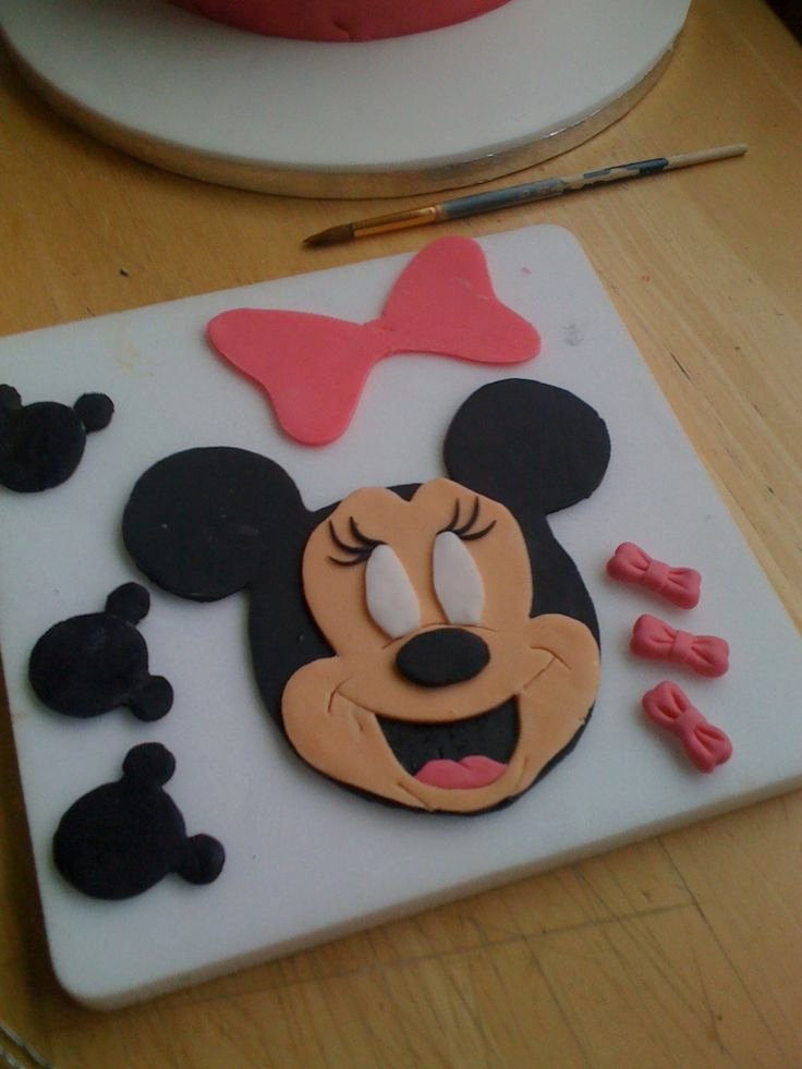 Mickey Mouse Cake Template Free Beautiful 23 Best Minnie Mouse Birthday Party Images On Pinterest